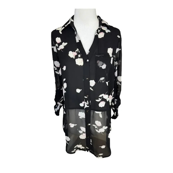 Candie's Women's‎ Sheer Floral Button-Up Blouse Black Size Small - Picture 1 of 8